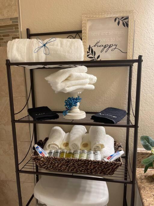 Beautiful/Spacious 2 Bedroom Houston Near Galleria Εξωτερικό φωτογραφία